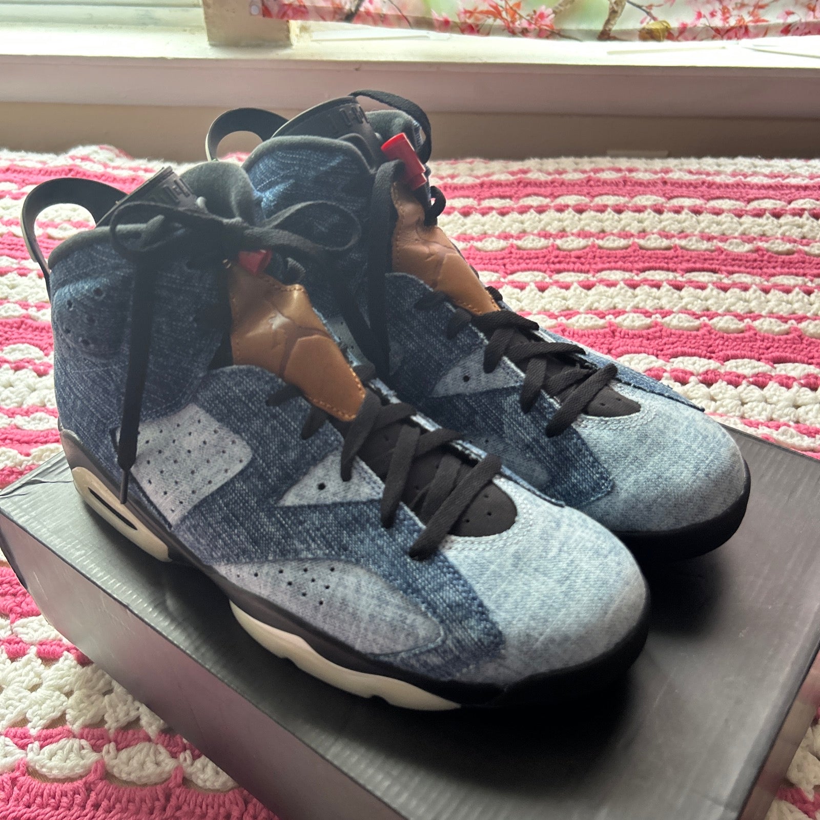 5 - Jordan 6 Retro Washed Denim 2019, Jordan 6 Retro Denim 2019, Retro Washed Denim Jordans, Jordan 6 Washed Denim sneakers, 2019 Jordan 6 Retro shoes, Retro Washed 